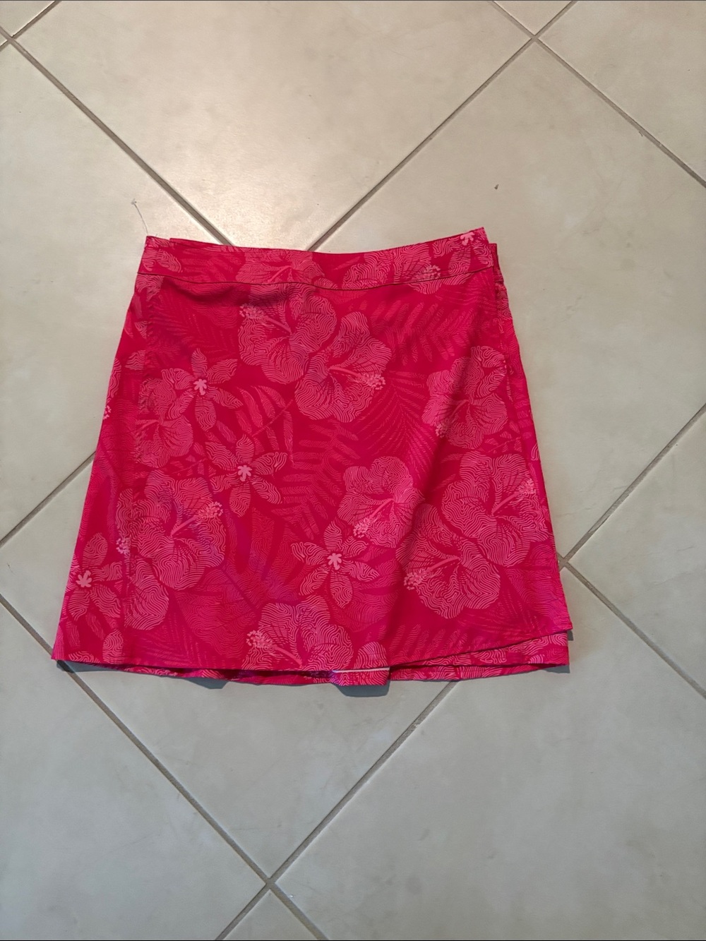 NWOT rip skirt Hawaii medium 740